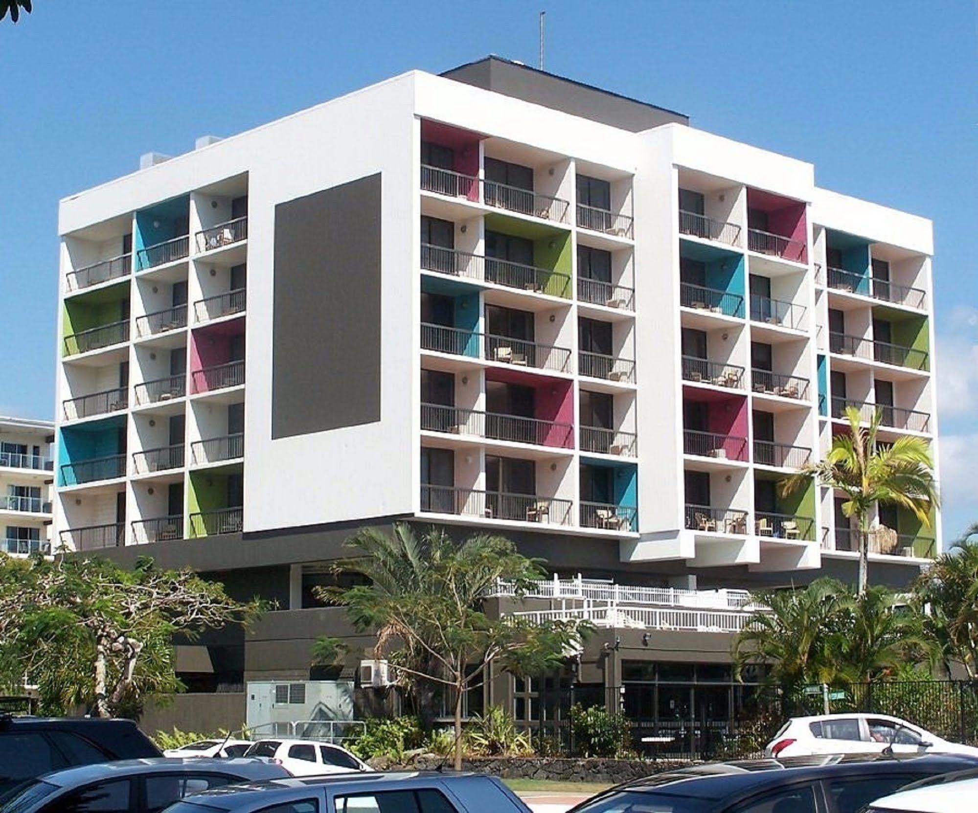 Cairns Plaza Hotel Exterior photo